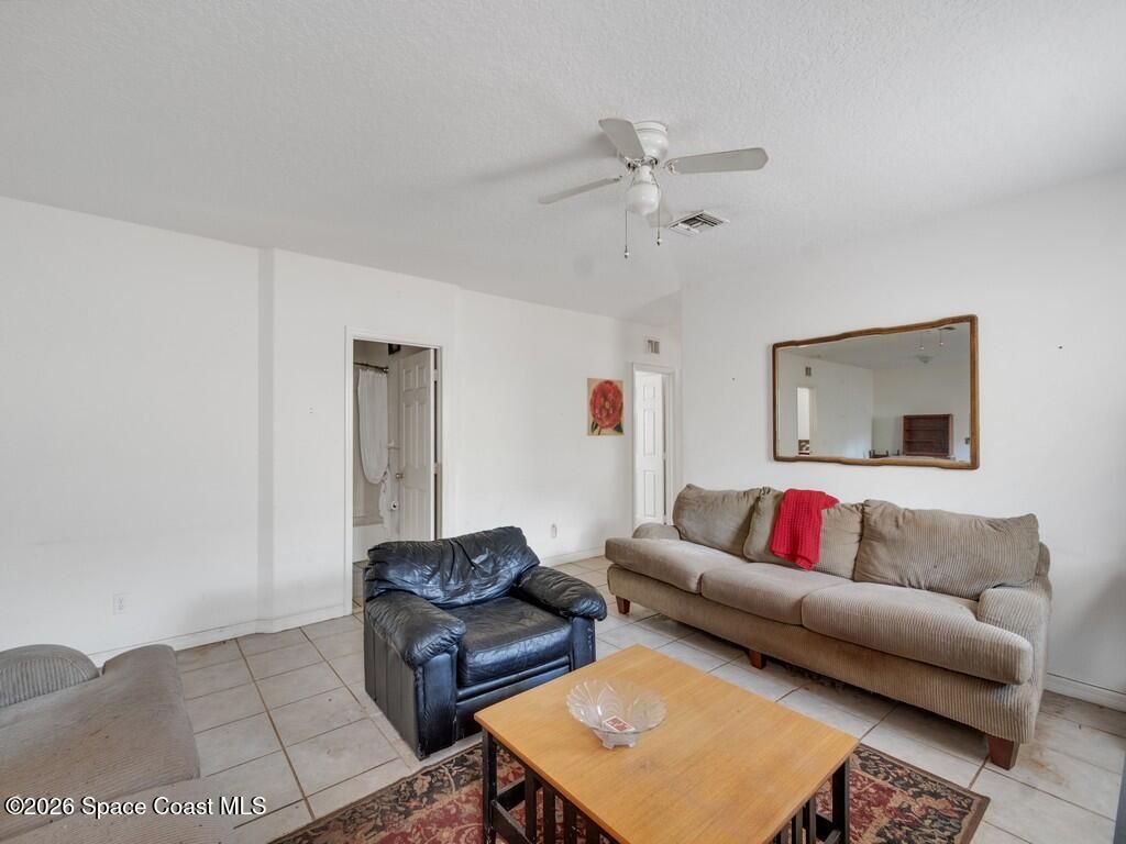 6055 7th Place, Vero Beach, FL 32968 Photo