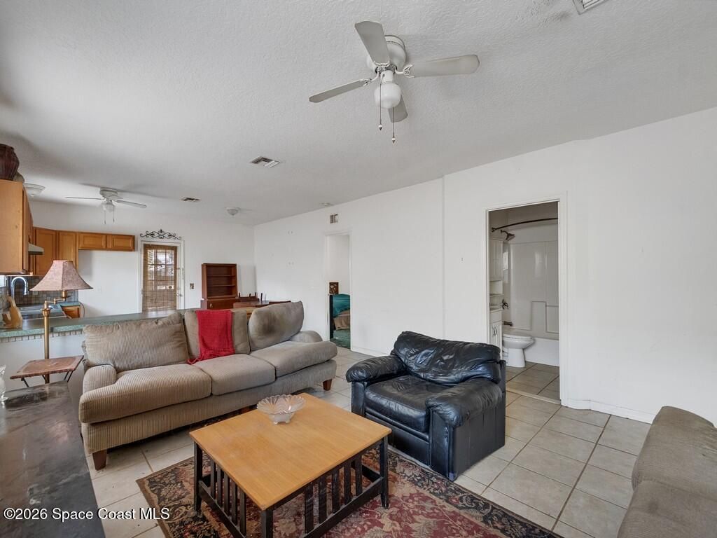6055 7th Place, Vero Beach, FL 32968 Photo