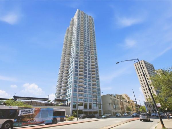 2020 N Lincoln Park West Street , Unit 2F, Chicago, IL 60614