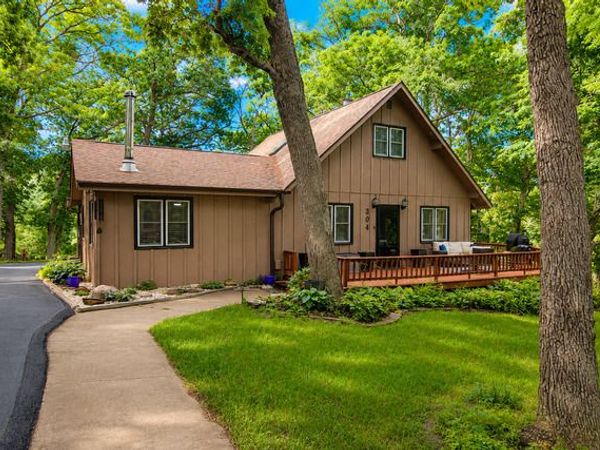 304 Wild Cherry Drive , Dixon, IL 61021