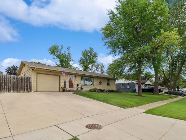 340 Gepke Parkway, Des Moines, IA 50320