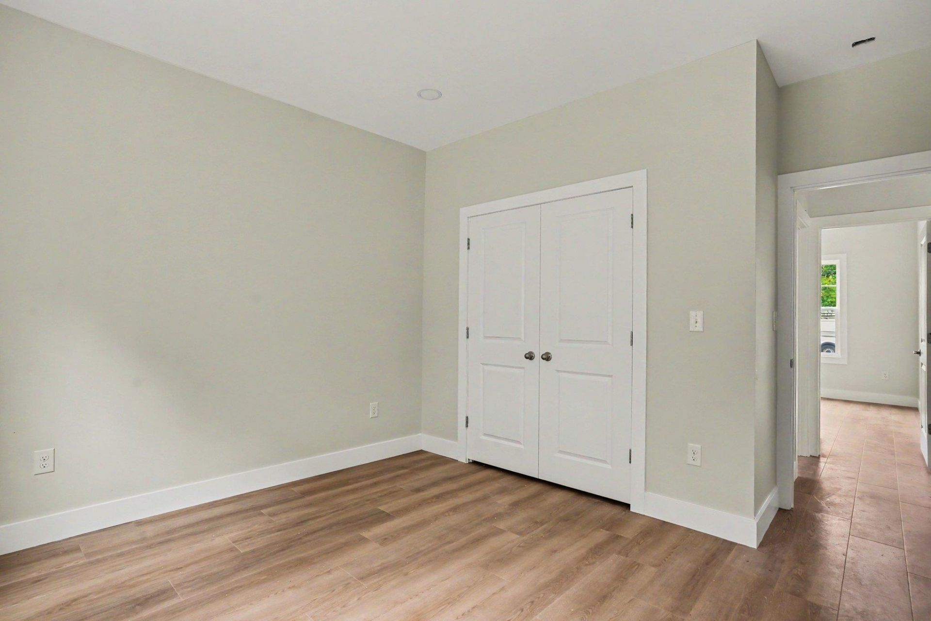 1251 Scenic Dr.  Photo 13
