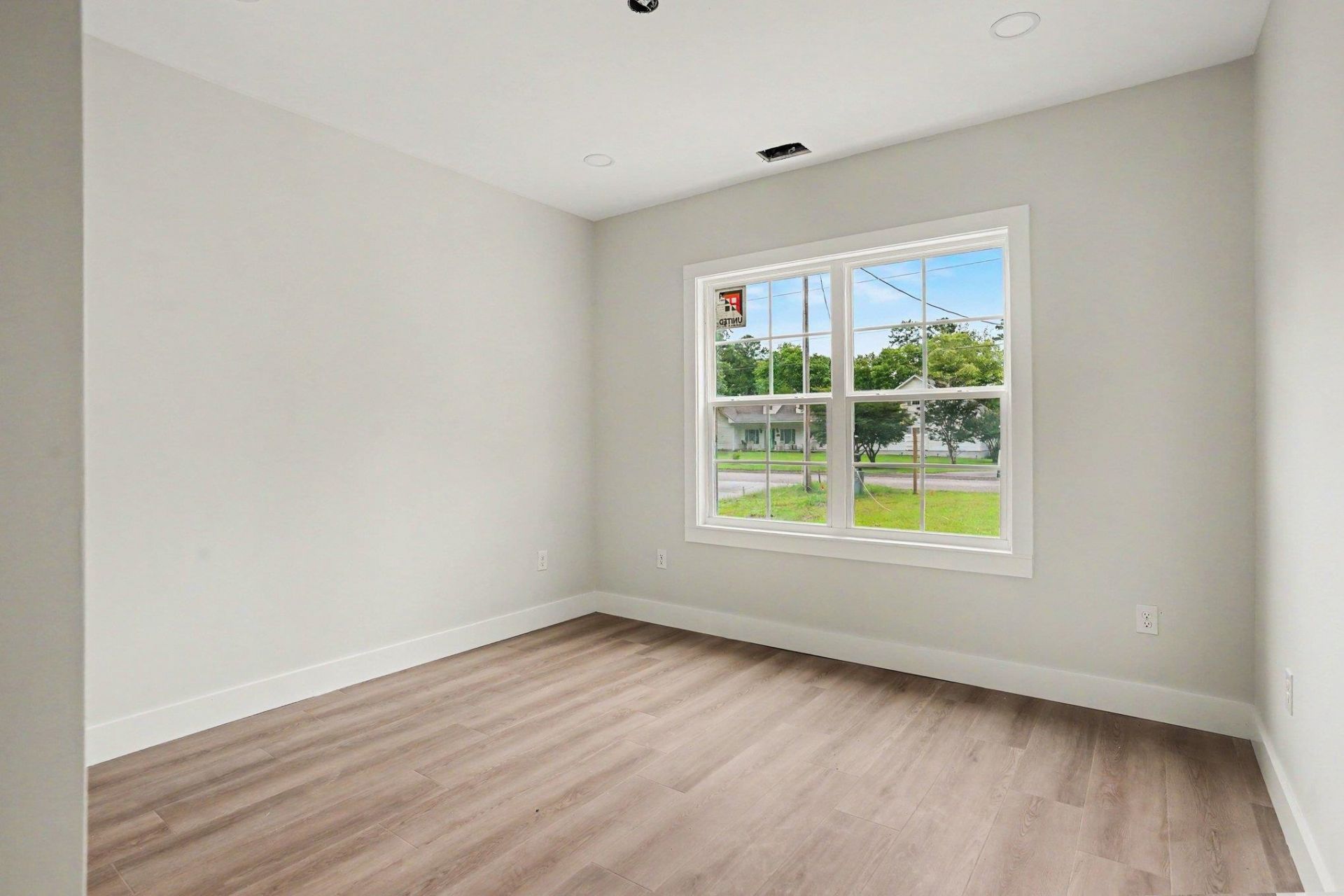 1251 Scenic Dr.  Photo 14