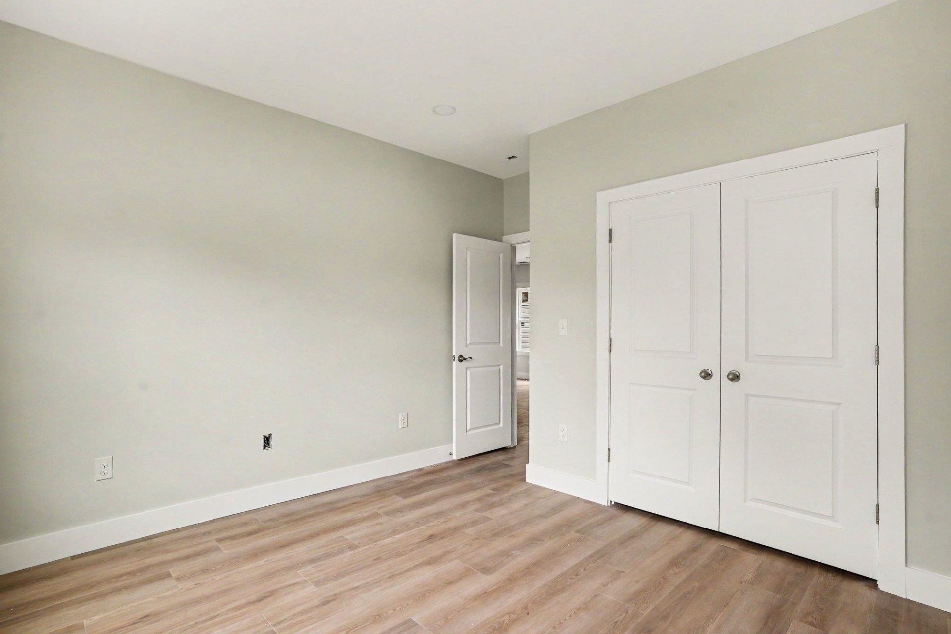 1251 Scenic Dr.  Photo 15
