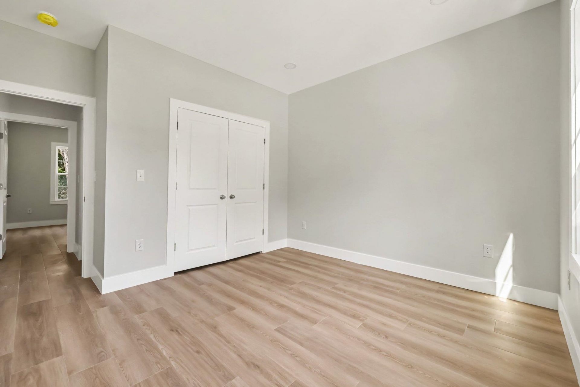 1251 Scenic Dr. Photo 22