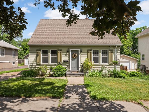 209 Robie Street W, Saint Paul, MN 55107