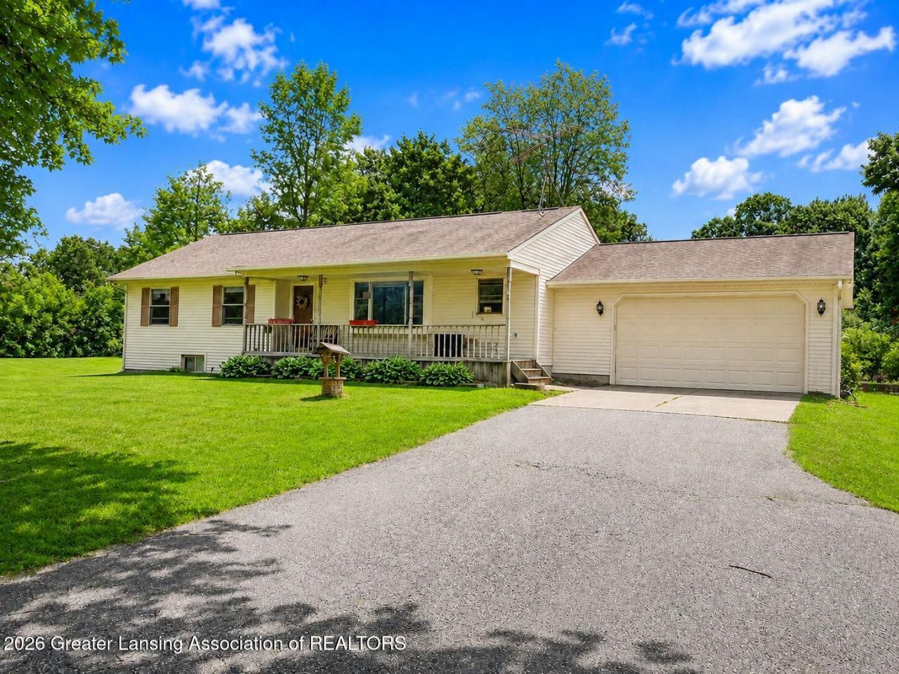 14112 Woodbury Road, Haslett, MI 48840 Main Photo