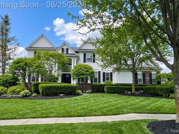 1270 Buckboard Circle, South Lyon, MI 48178