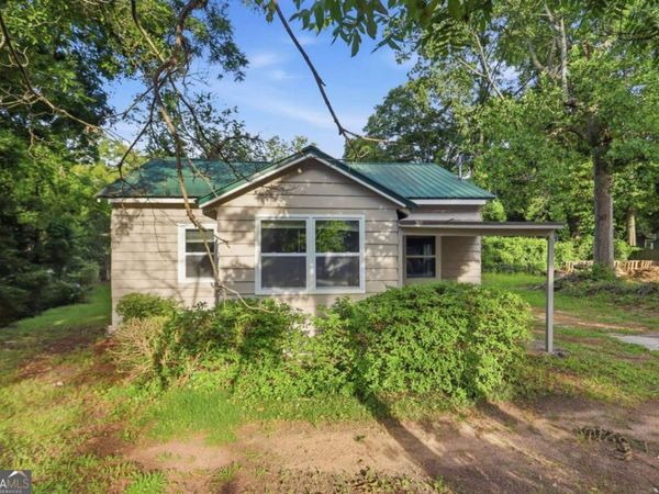 242 N Dogwood Avenue, Social Circle, GA 30025