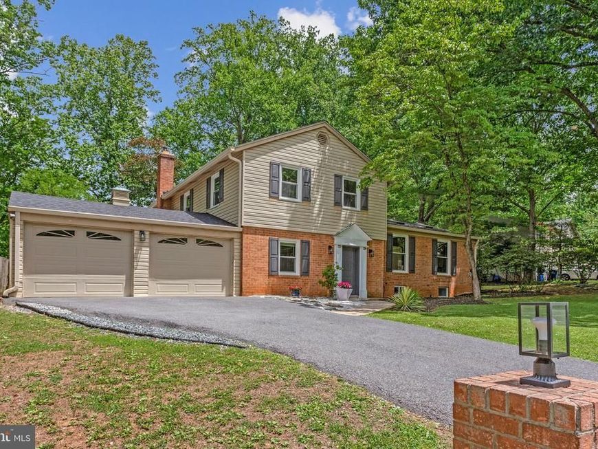 11117 Whisperwood Lane, North Bethesda, MD 20852 Main Photo