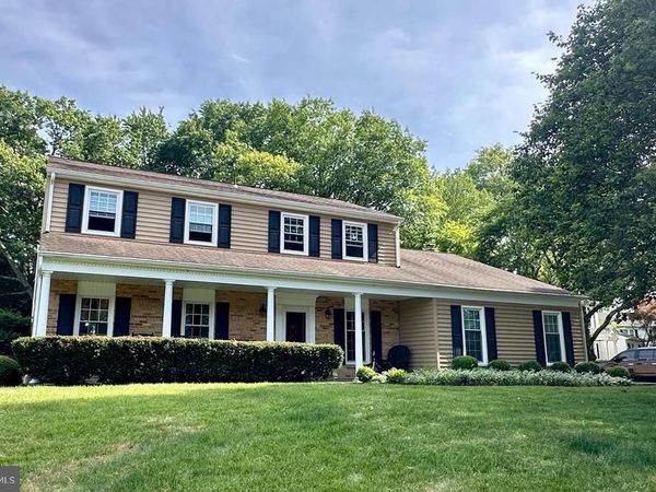 817 STARK CIRCLE , YARDLEY, PA 19067