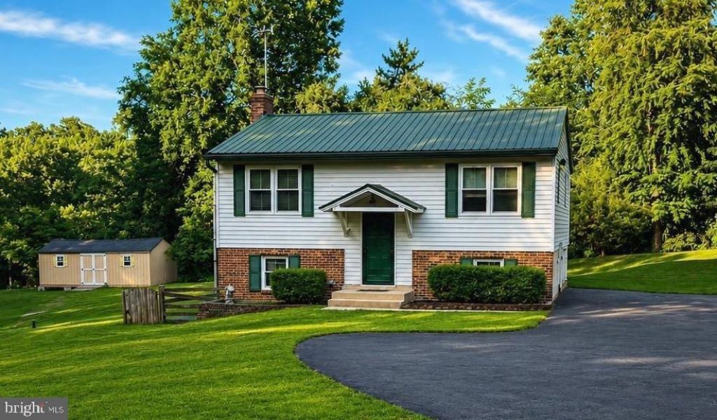 2811 GLASGOW WAY, CHESAPEAKE BEACH, MD 20732