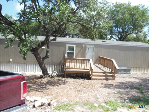 127 Quail Run Street , Canyon Lake, TX 78133