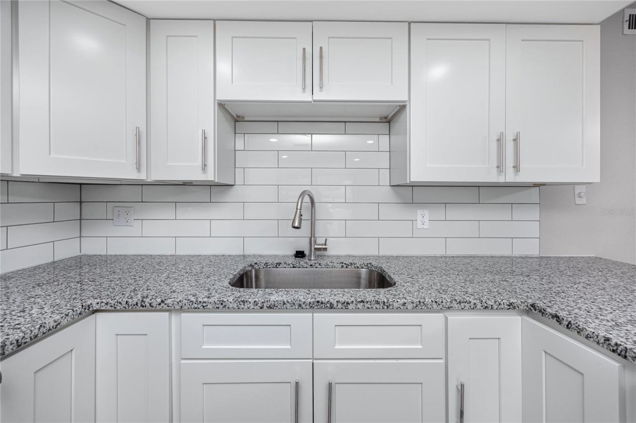 7510 Sunshine Skyway Lane S, Unit P4, Saint Petersburg, FL 33711 Photo