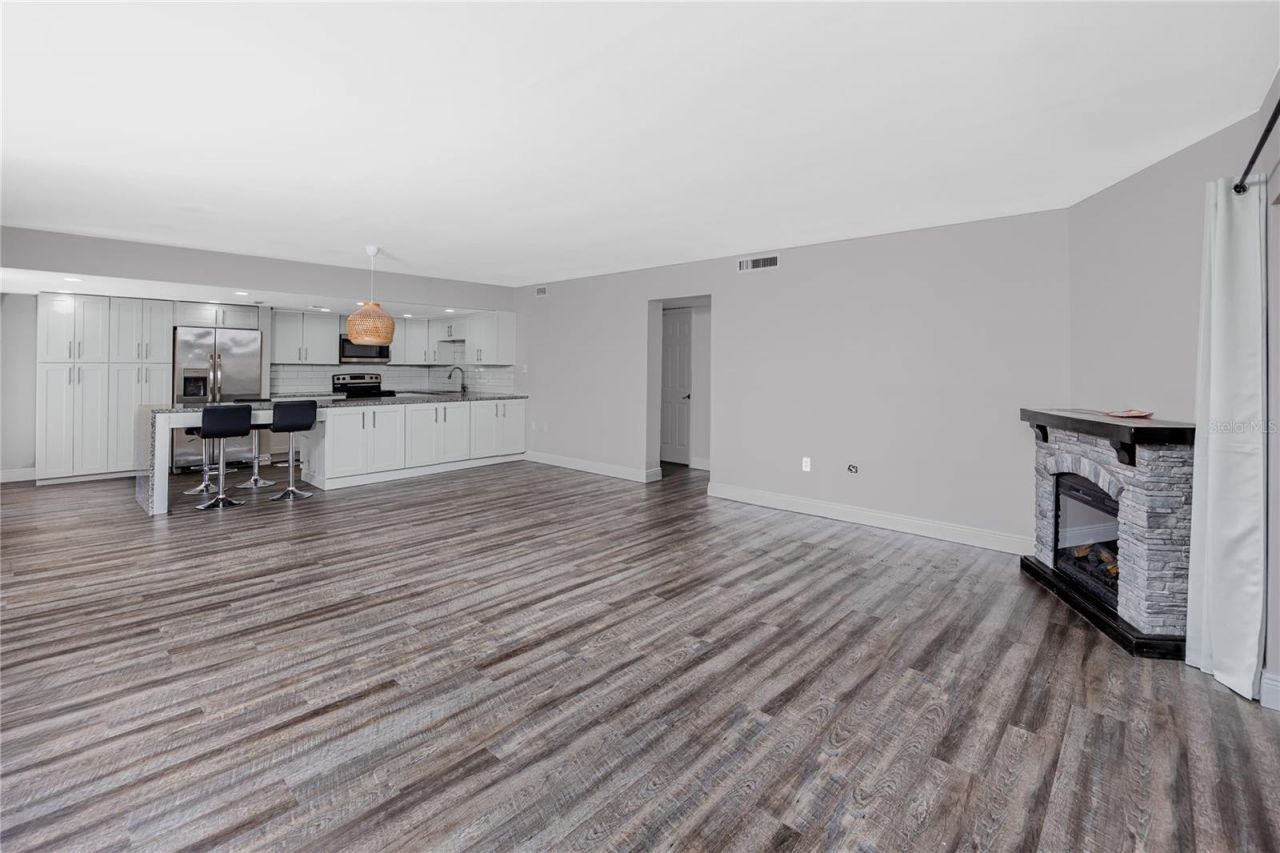 7510 Sunshine Skyway Lane S, Unit P4, Saint Petersburg, FL 33711 Photo