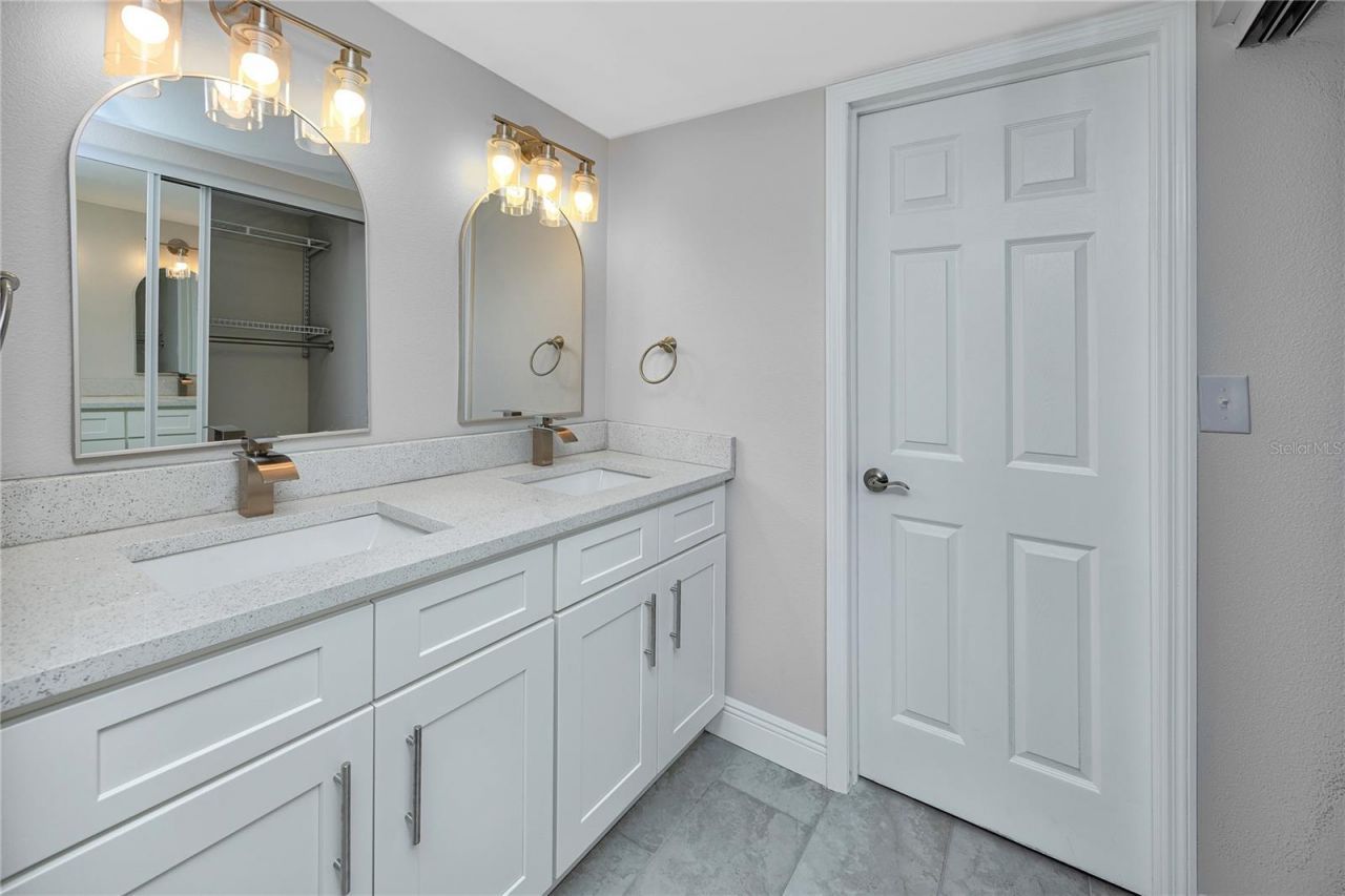 7510 Sunshine Skyway Lane S, Unit P4, Saint Petersburg, FL 33711 Photo