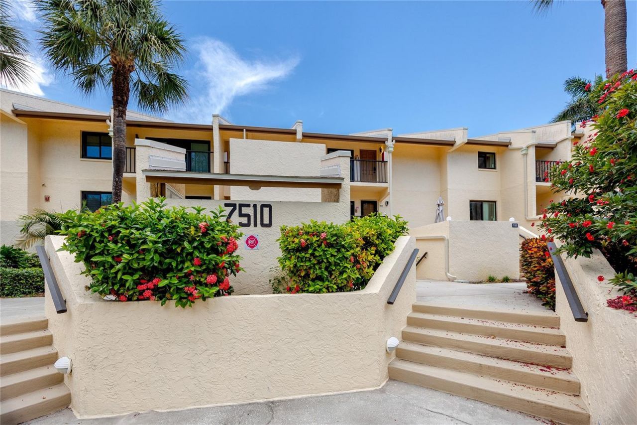 7510 Sunshine Skyway Lane S, Unit P4, Saint Petersburg, FL 33711 Photo