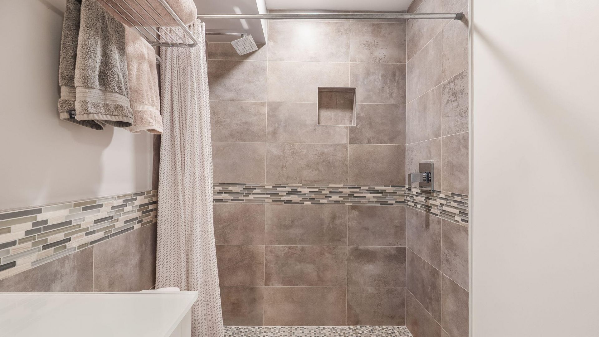 133 N Pompano Beach Boulevard, Unit 204, Pompano Beach, FL 33062 Photo