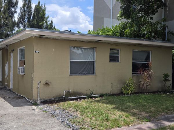 830 SW 14th Street, Unit 2, Pompano Beach, FL 33060