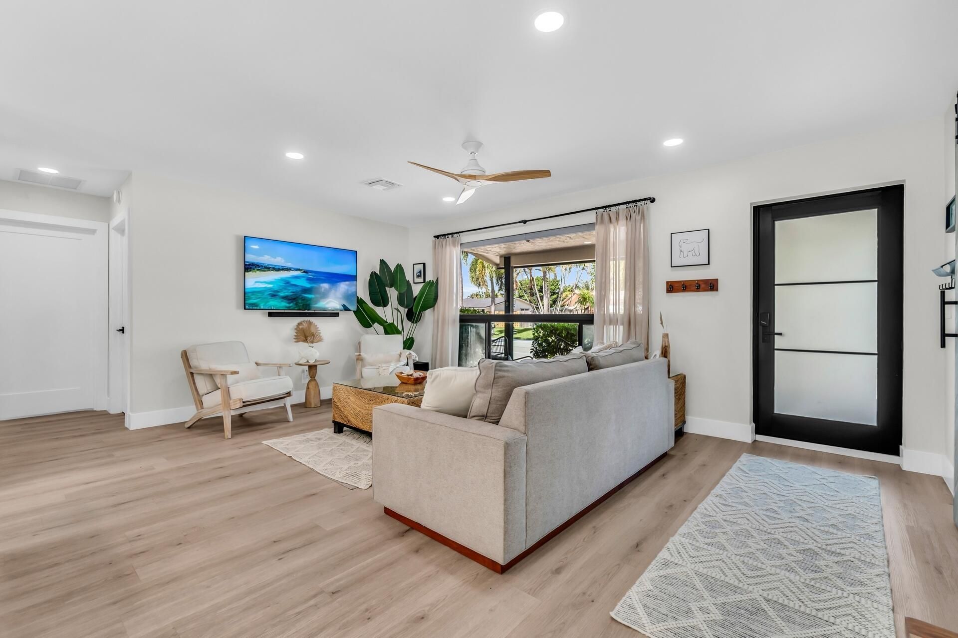 300 SE 8th Avenue, Deerfield Beach, FL 33441 Photo