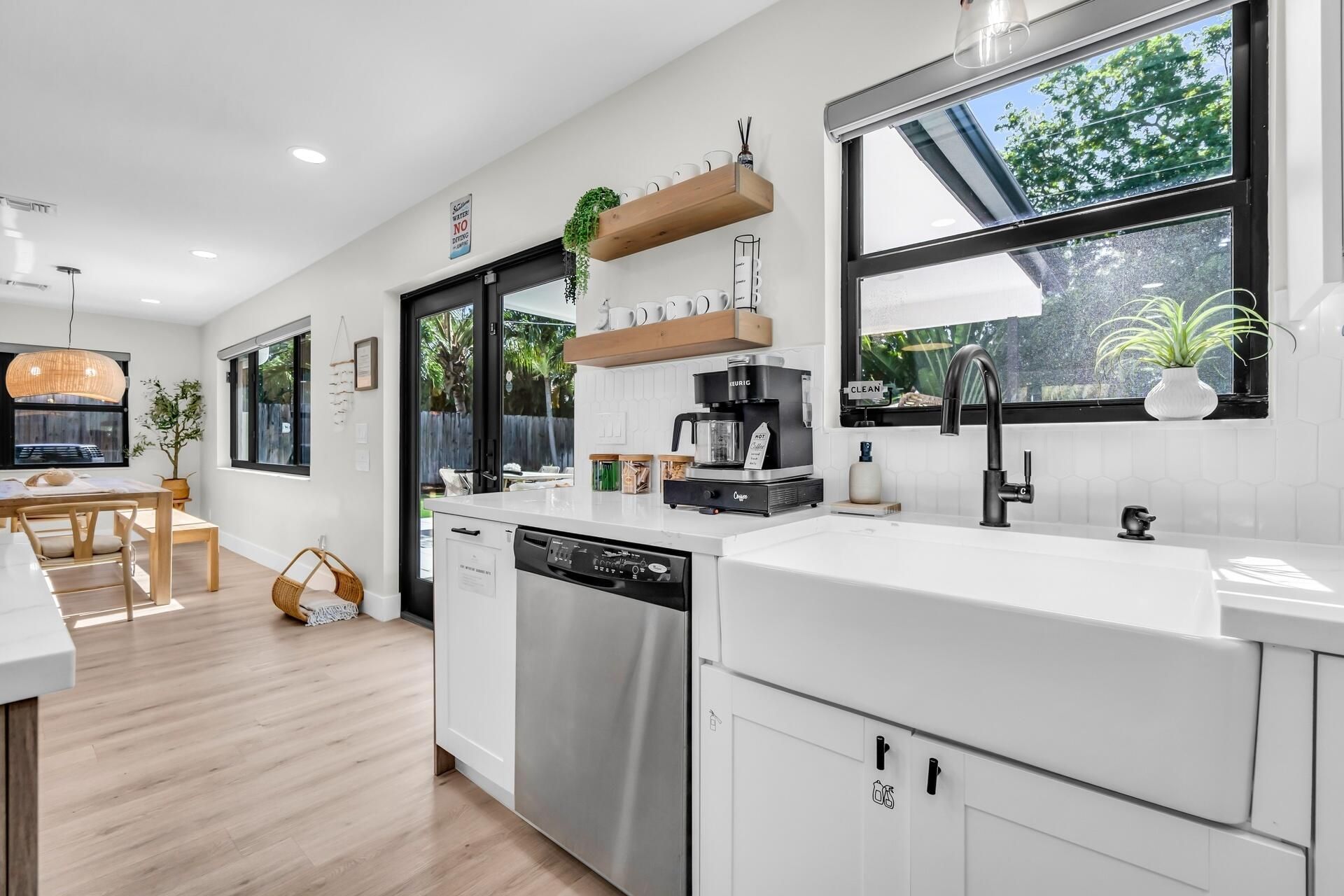 300 SE 8th Avenue, Deerfield Beach, FL 33441 Photo