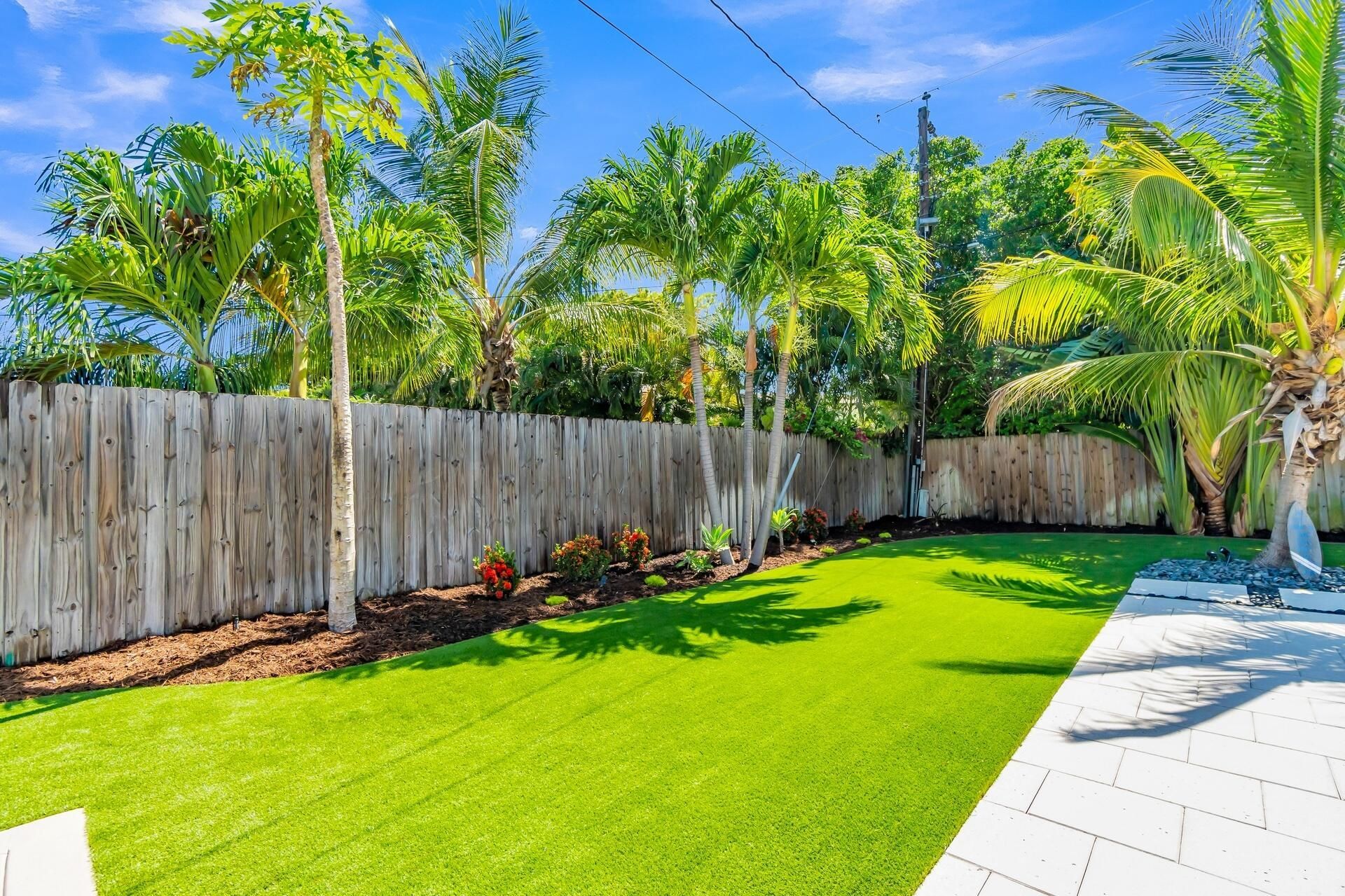 300 SE 8th Avenue, Deerfield Beach, FL 33441 Photo