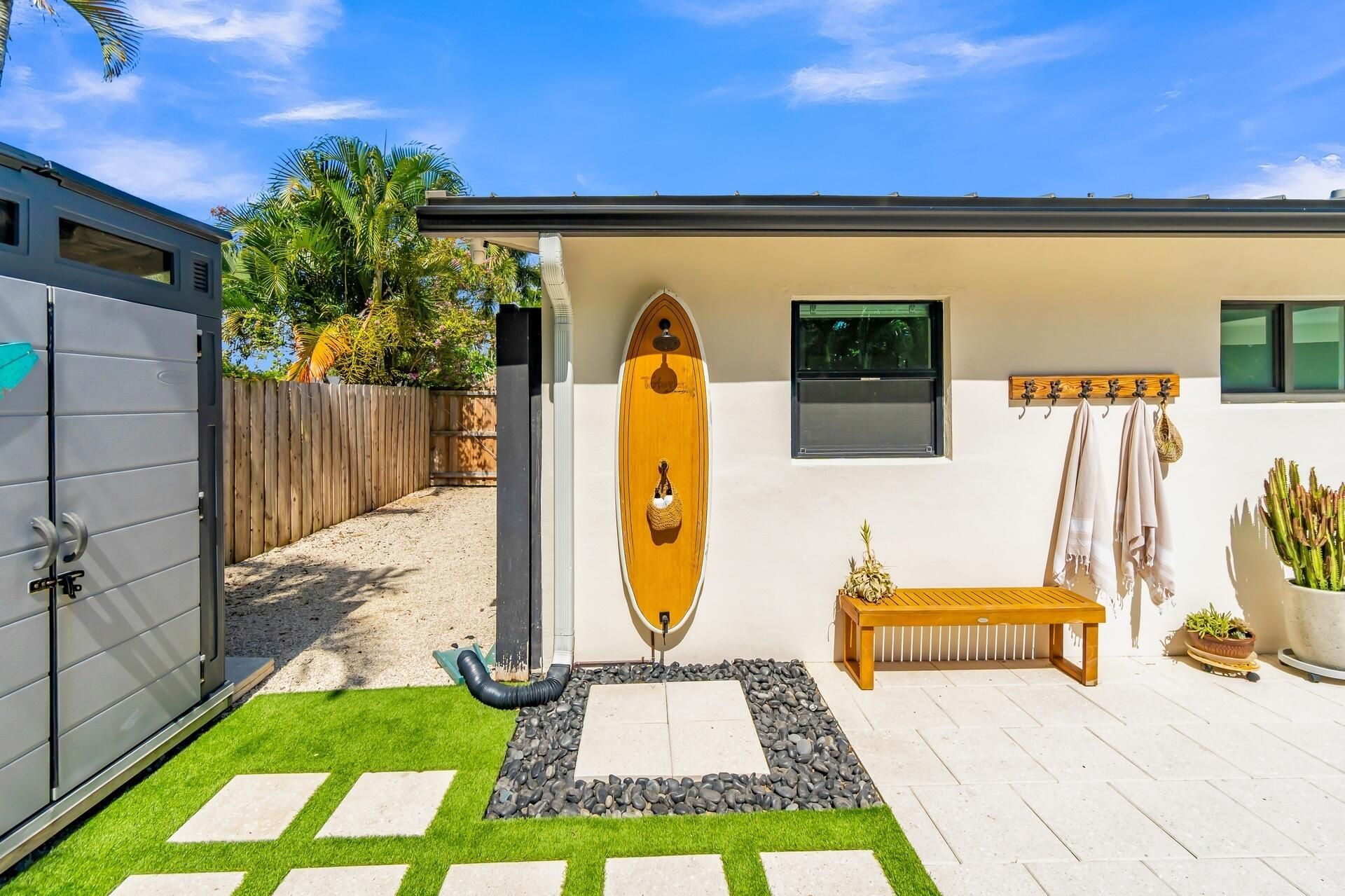 300 SE 8th Avenue, Deerfield Beach, FL 33441 Photo