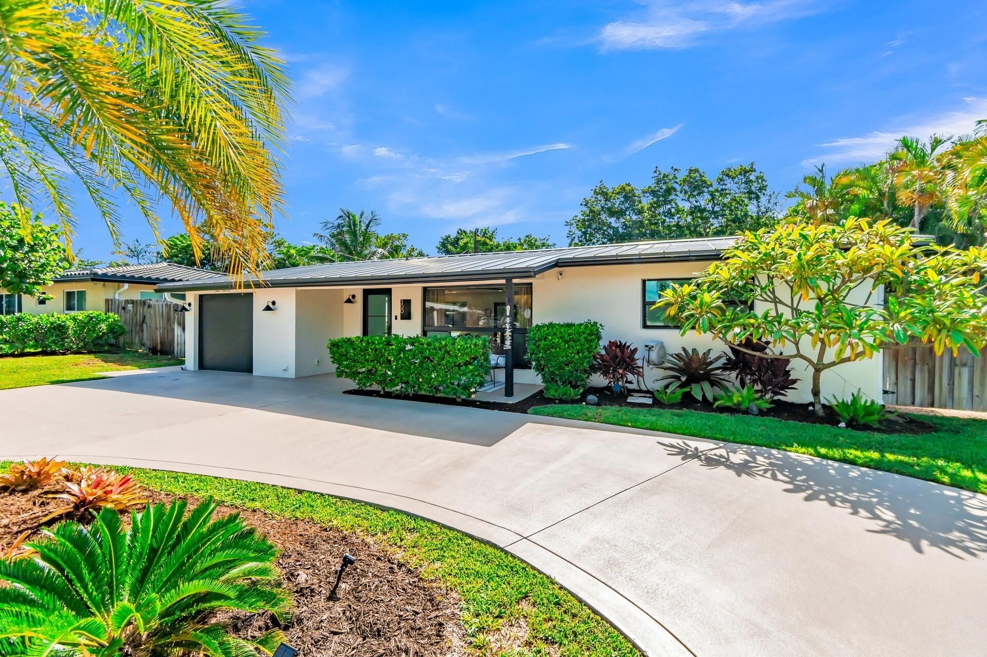 300 SE 8th Avenue, Deerfield Beach, FL 33441 Photo