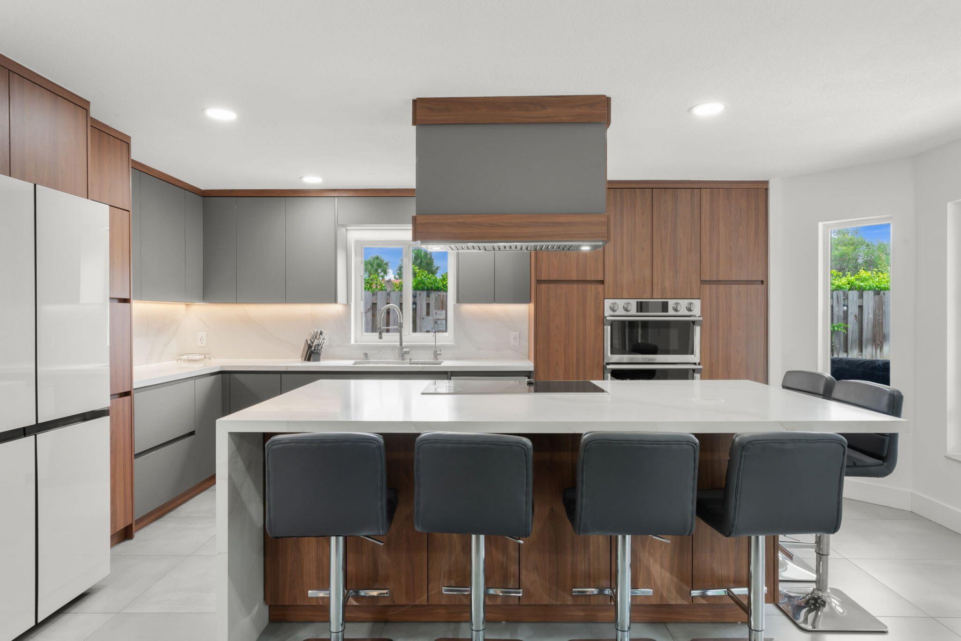 52 Gables Boulevard, Weston, FL 33326 Photo