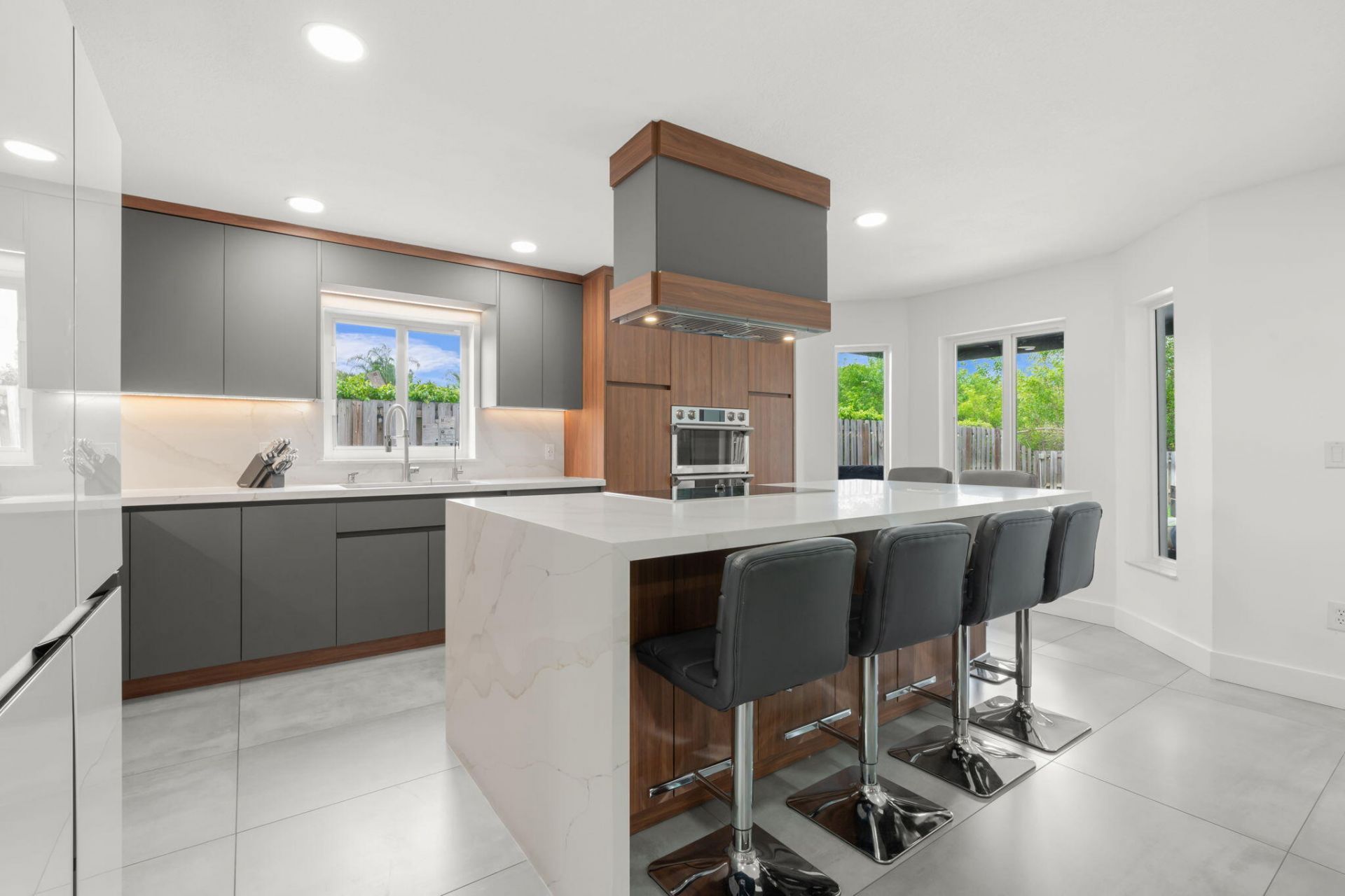 52 Gables Boulevard, Weston, FL 33326 Photo