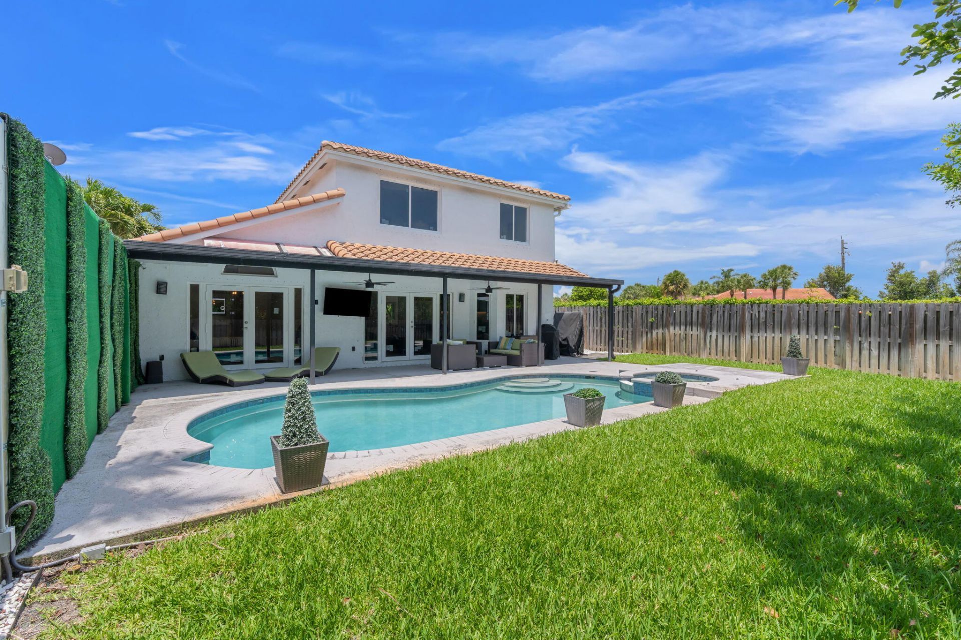 52 Gables Boulevard, Weston, FL 33326 Photo