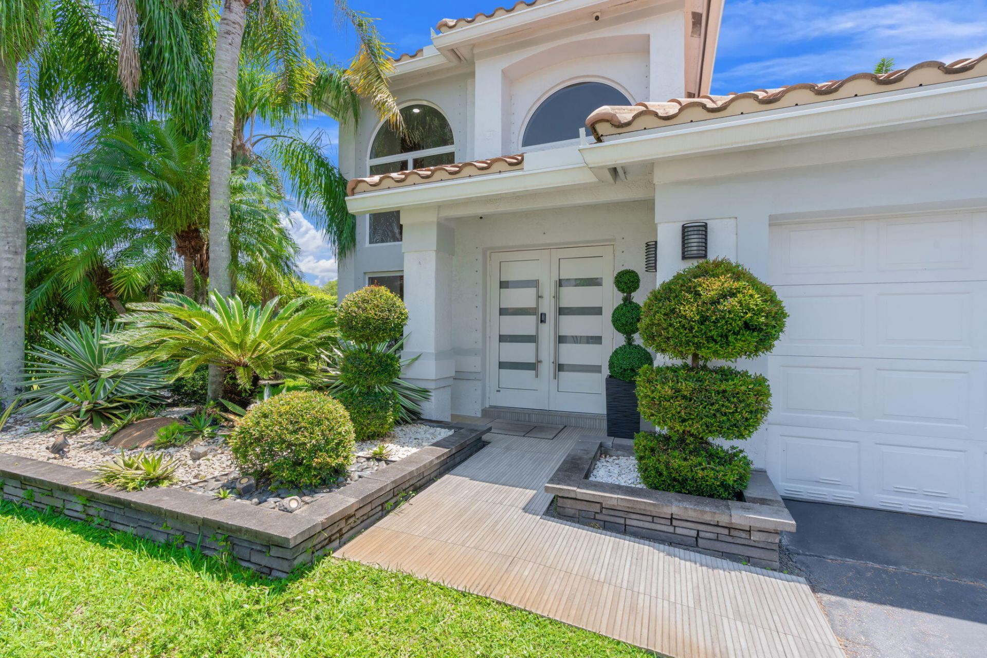52 Gables Boulevard, Weston, FL 33326 Photo