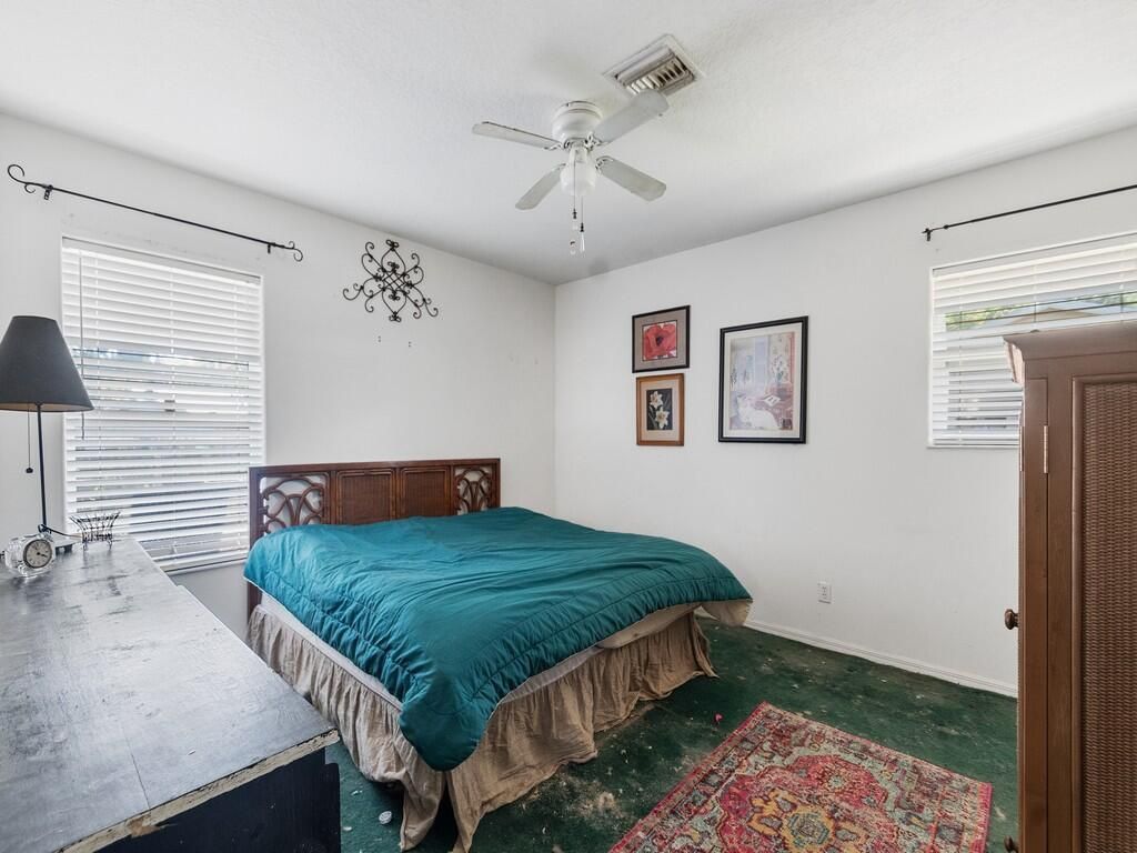 6055 7th Place, Vero Beach, FL 32968 Photo