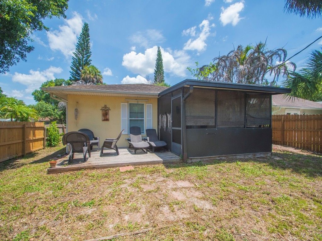 6055 7th Place, Vero Beach, FL 32968 Photo
