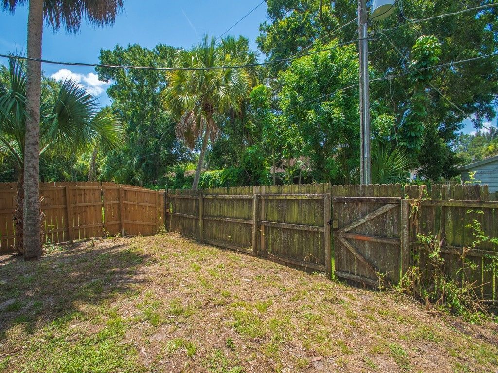 6055 7th Place, Vero Beach, FL 32968 Photo
