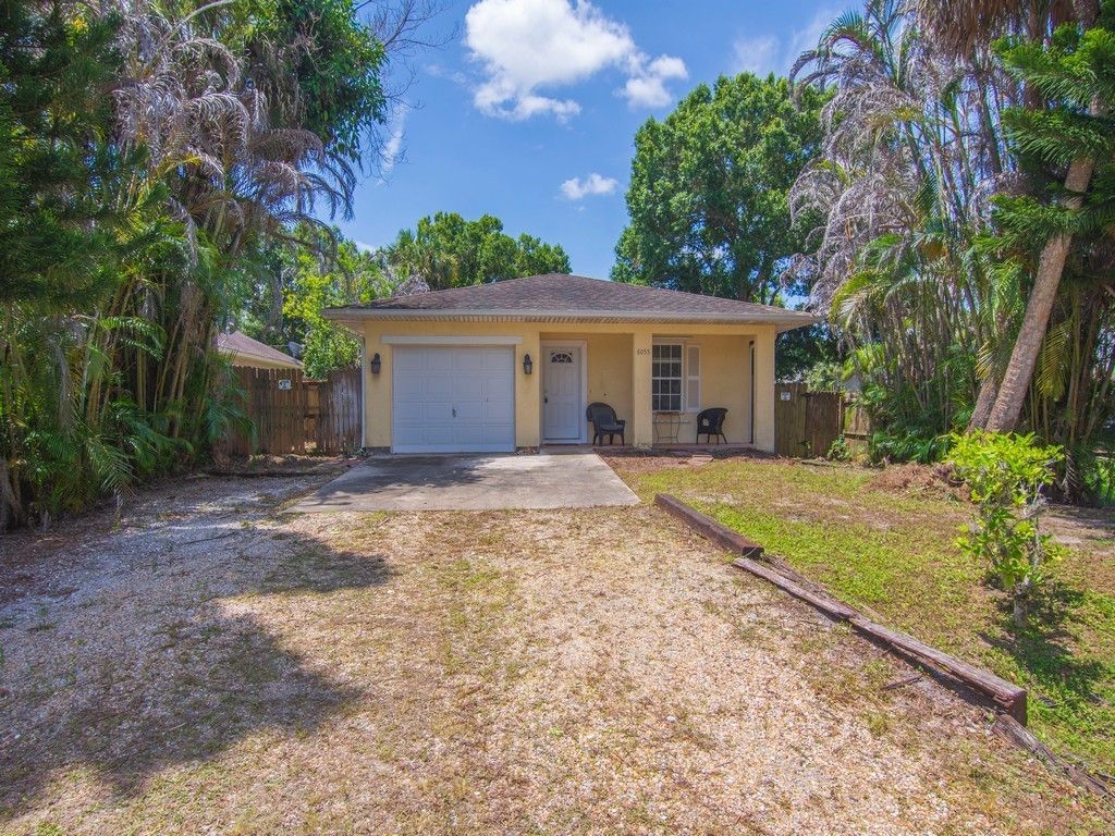 6055 7th Place, Vero Beach, FL 32968 Photo