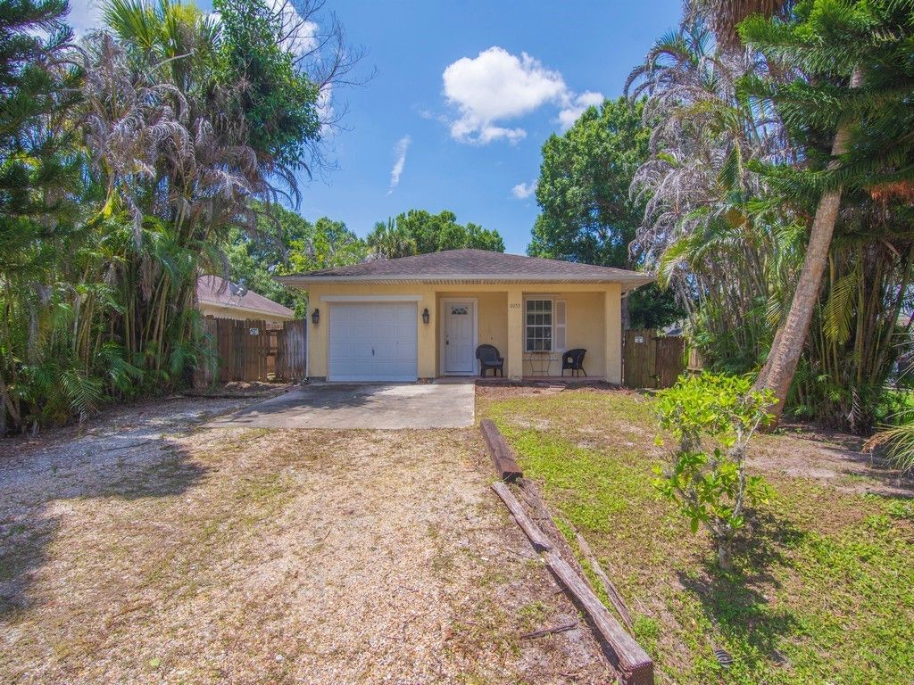 6055 7th Place, Vero Beach, FL 32968 Photo