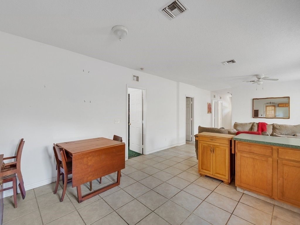 6055 7th Place, Vero Beach, FL 32968 Photo