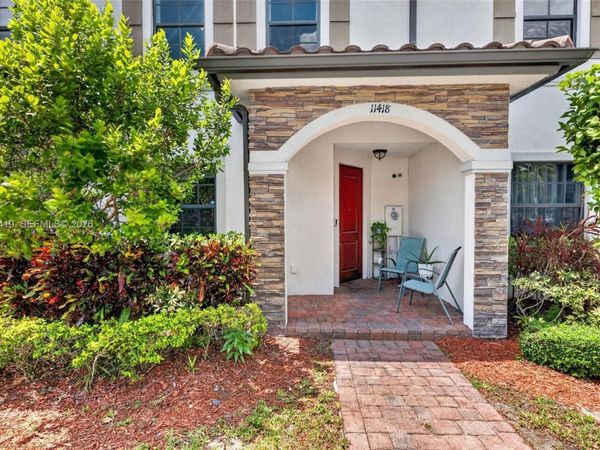 11418 SW 250th St, Homestead, FL 33032