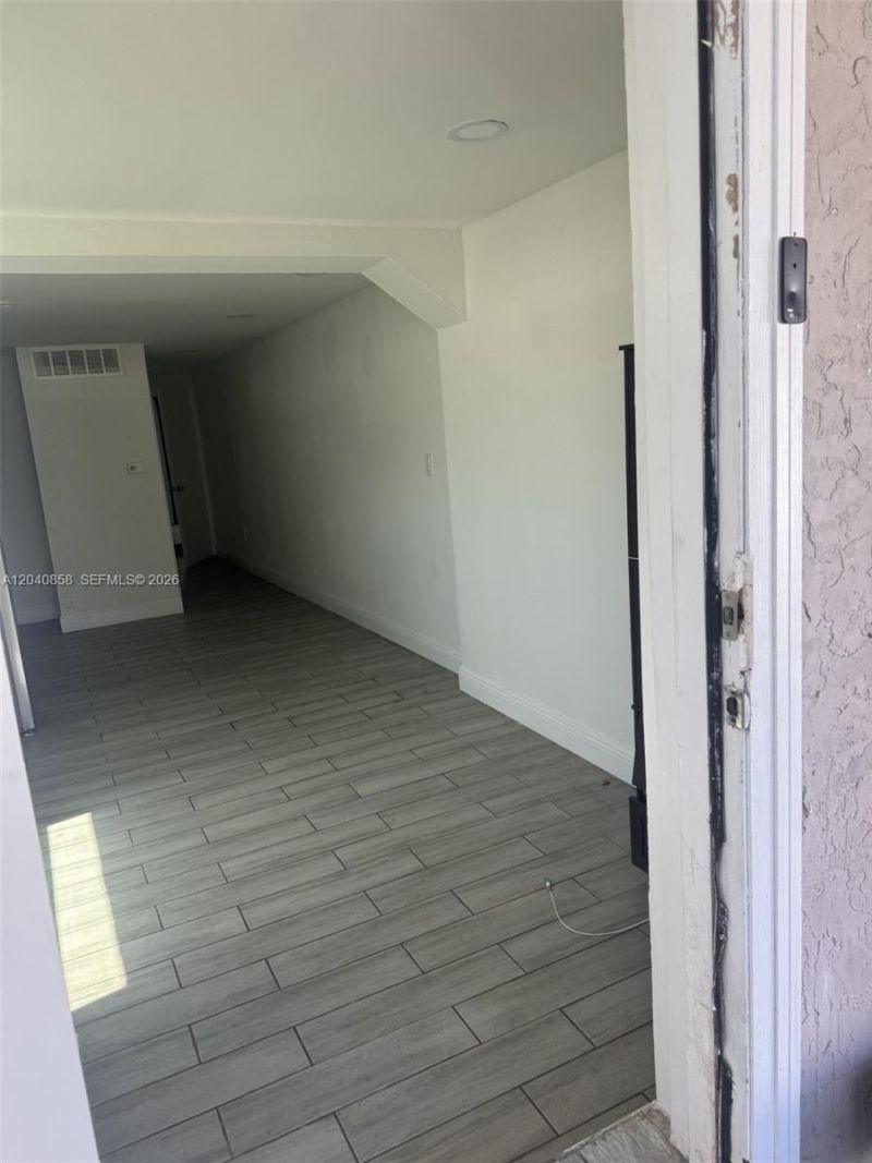1865 NW 16th St, Unit 1, Miami, FL 33125 Photo
