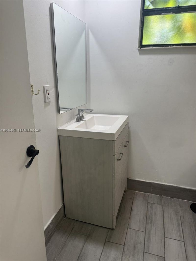 1865 NW 16th St, Unit 1, Miami, FL 33125 Photo