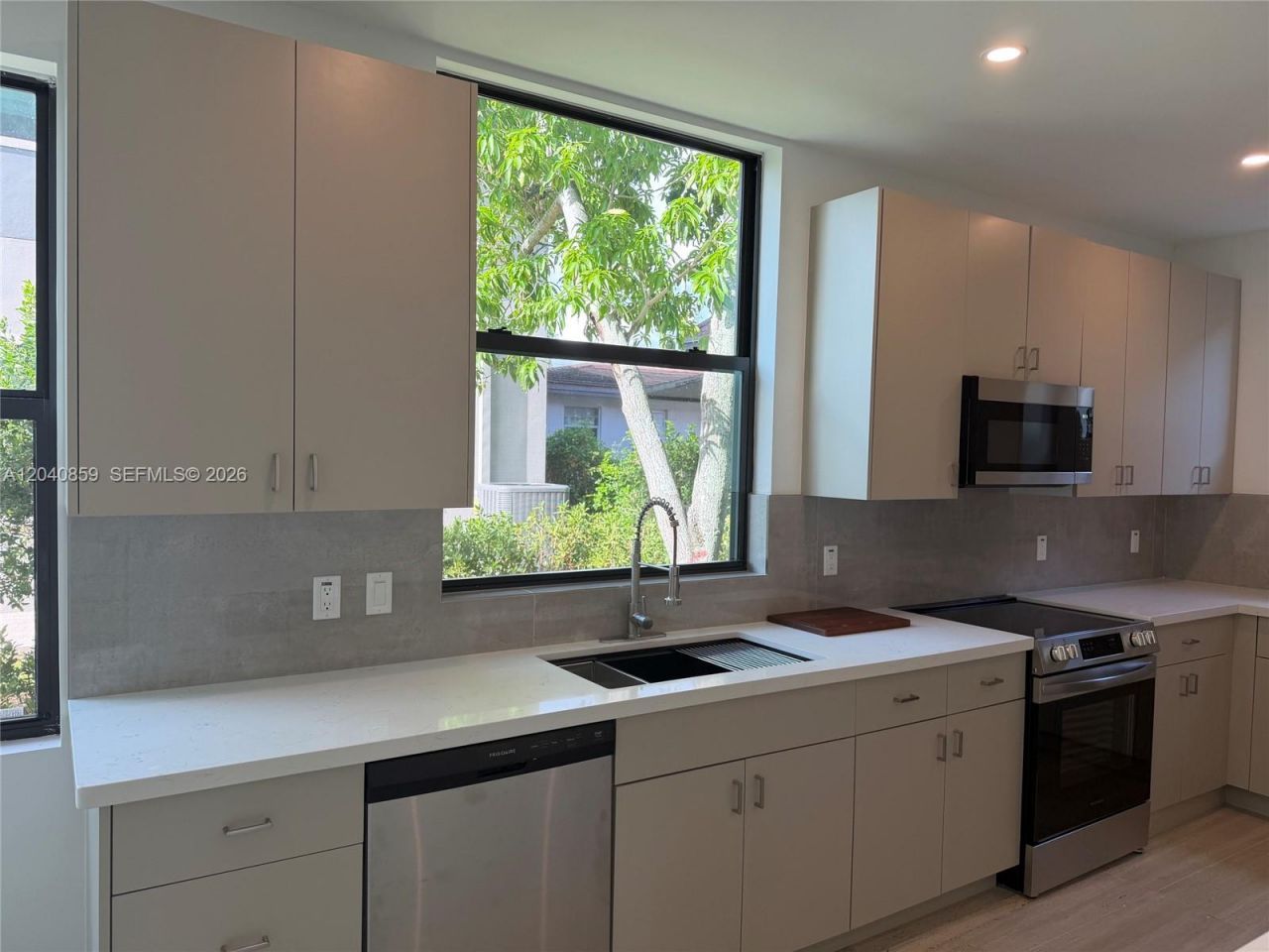 2240 SW 13th St, Miami, FL 33145 Photo