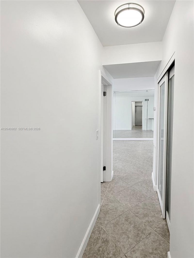 1150 Euclid Ave, Unit 210, Miami Beach, FL 33139 Photo