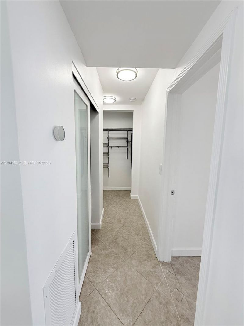 1150 Euclid Ave, Unit 210, Miami Beach, FL 33139 Photo