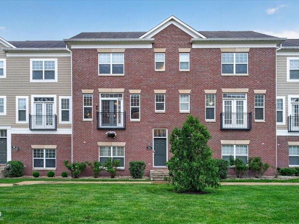 336 Neuman Way , Unit 9E, Carmel, IN 46032