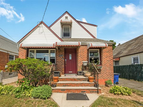 12135 Milburn Street, Springfield Gardens, NY 11413