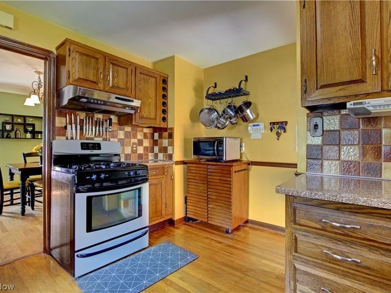 16204 W Park Road, Cleveland, OH 44111 Photo 11