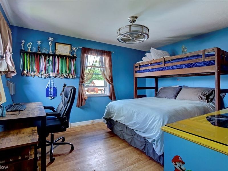 16204 W Park Road, Cleveland, OH 44111 Photo 18