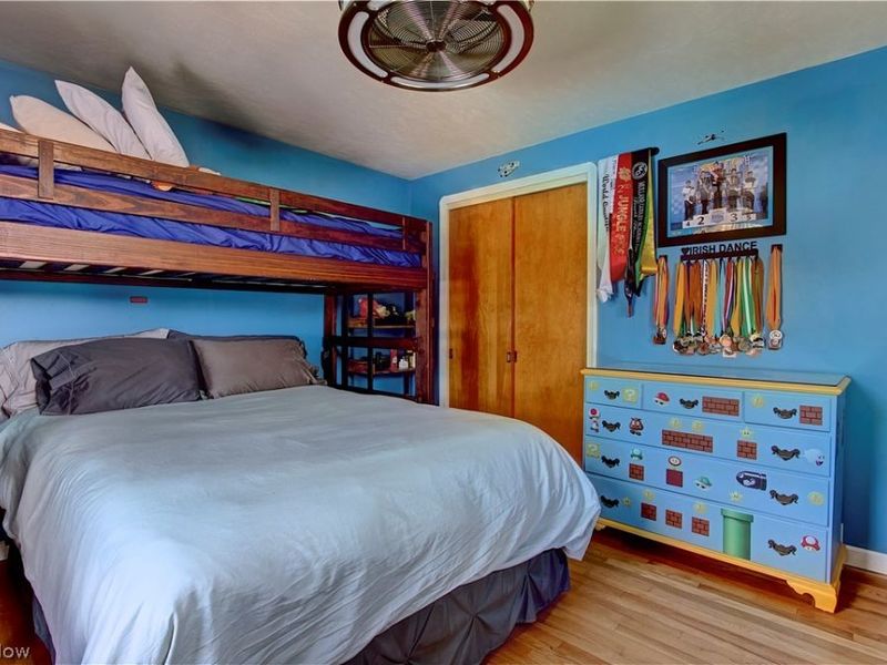 16204 W Park Road, Cleveland, OH 44111 Photo 19