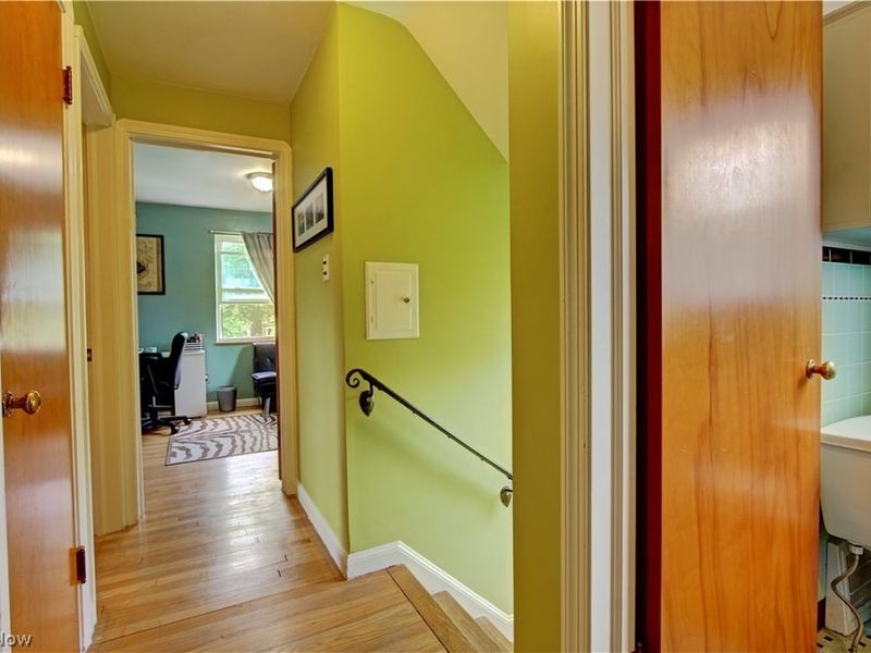 16204 W Park Road, Cleveland, OH 44111 Photo 20